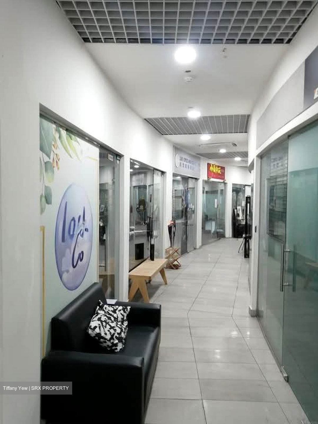 Icon@changi (D14), Shop House #548585951